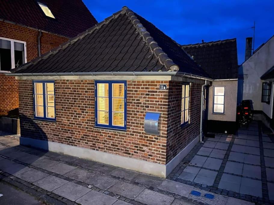 Hyggeligt Lille Byhus Lige Mellem Havnen Og Bytorv Ringkobing ภายนอก รูปภาพ